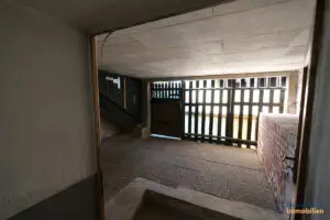 Zwischenraum zum Hof
